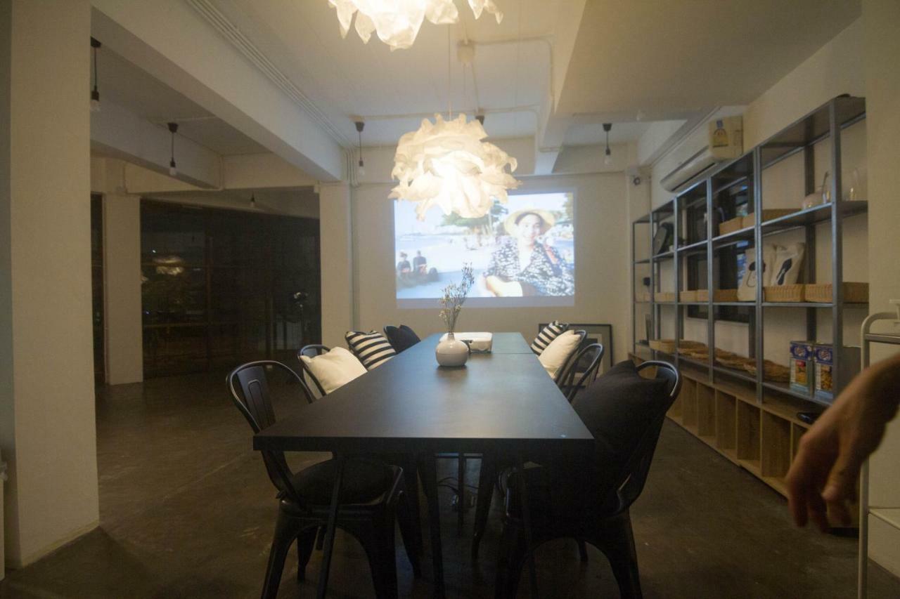 Grey Sheep Hostel Bangkok Ngoại thất bức ảnh