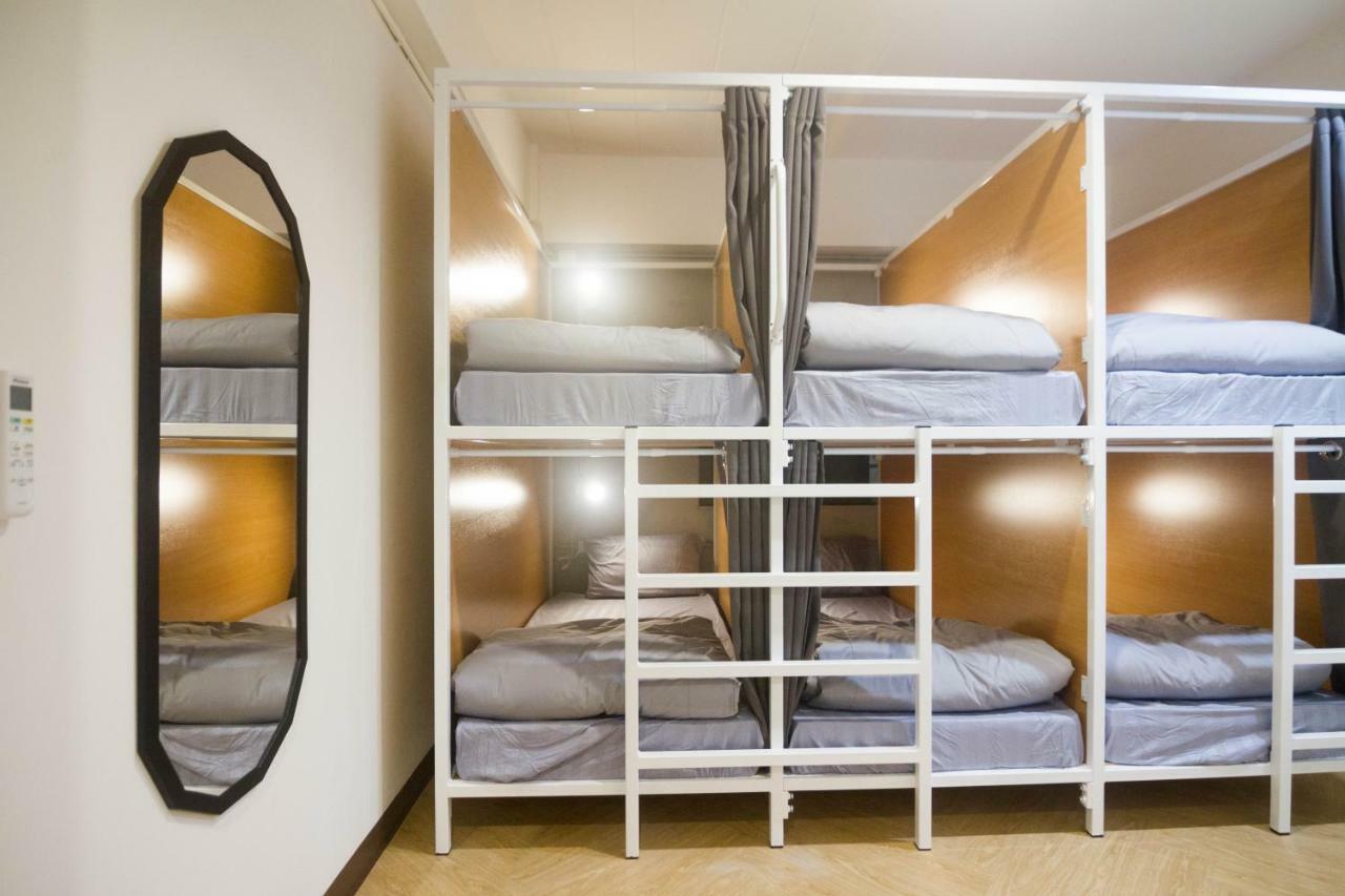 Grey Sheep Hostel Bangkok Ngoại thất bức ảnh