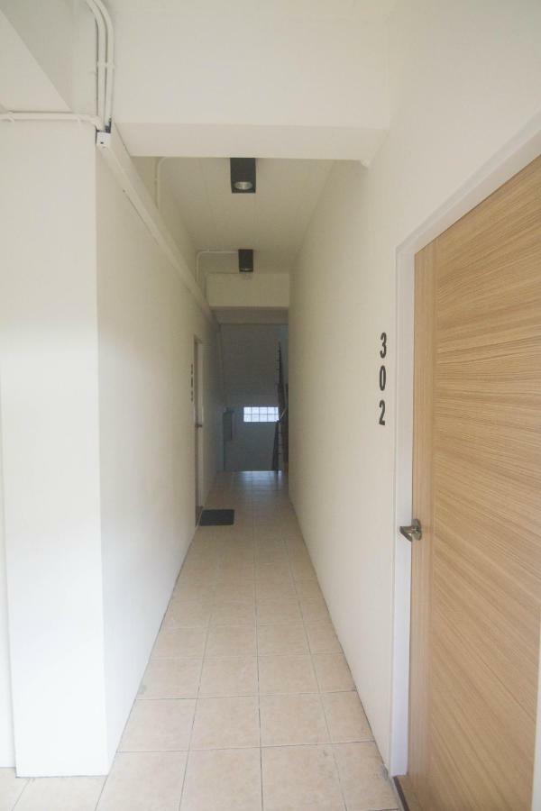 Grey Sheep Hostel Bangkok Ngoại thất bức ảnh