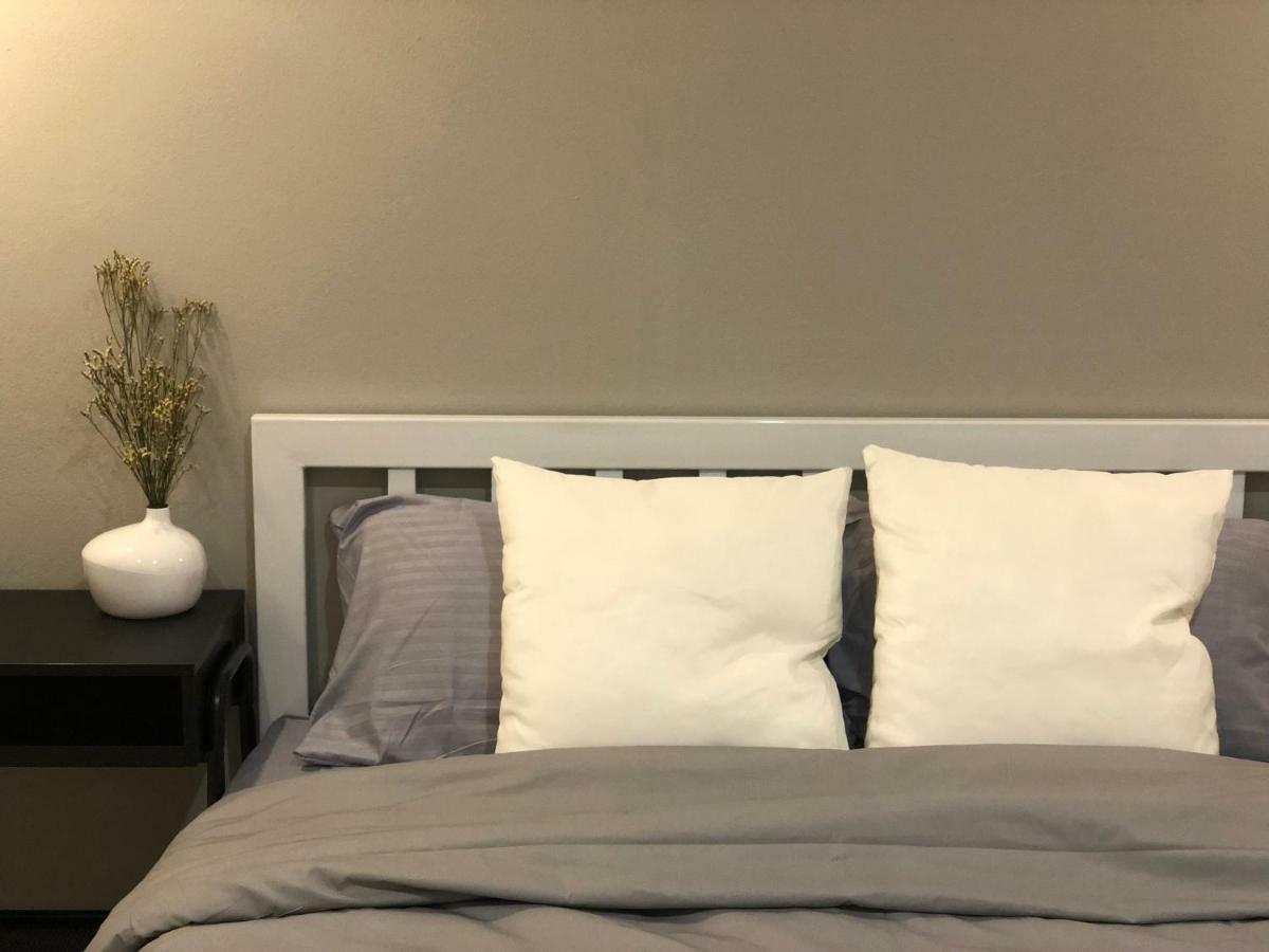 Grey Sheep Hostel Bangkok Ngoại thất bức ảnh